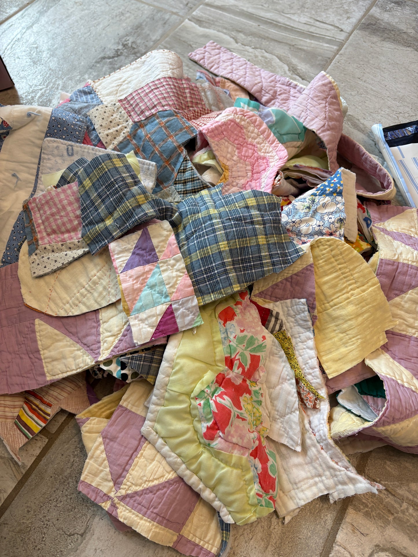 Quilt Scraps Grab Bag- Large Pcs